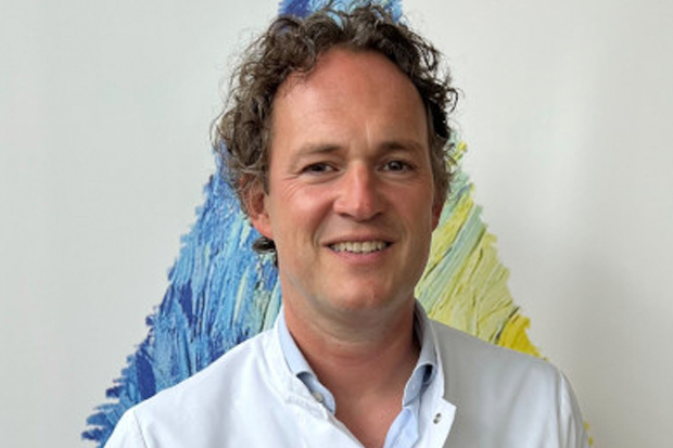 Dr. Godard de Ruiter