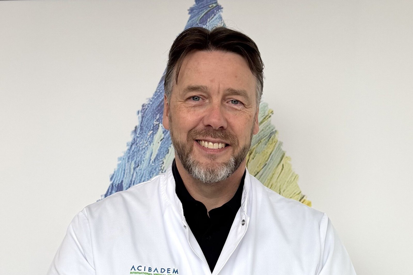 Dr. Dean Pakvis